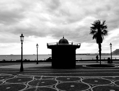 İtalya: Salerno kıyı şeridi manzarası, 16 Aralık 2022.