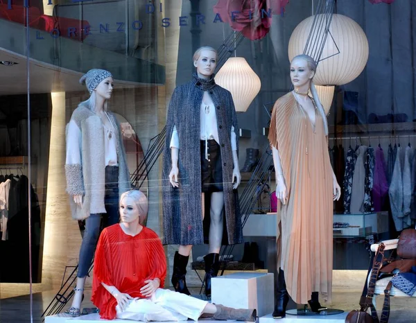 Італія Магазин Одягу Fashion Березня 2023 Року — стокове фото