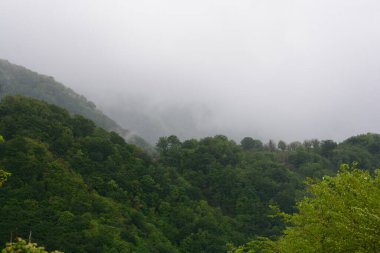 Giffoni Valle Piana 'da sisli dağ manzarası, Güney İtalya, 15 Mayıs 2023.