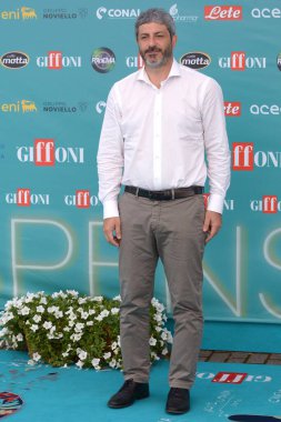 GIFFONI VALLE PIANA - 21 Temmuz 2023: Giffoni Film Festivali 2023 Roberto Fico - 21 Temmuz 2023 Giffoni Valle Piana, İtalya.