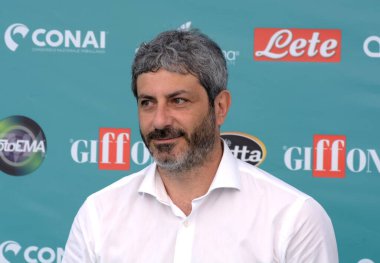 GIFFONI VALLE PIANA - 21 Temmuz 2023: Giffoni Film Festivali 2023 Roberto Fico - 21 Temmuz 2023 Giffoni Valle Piana, İtalya.