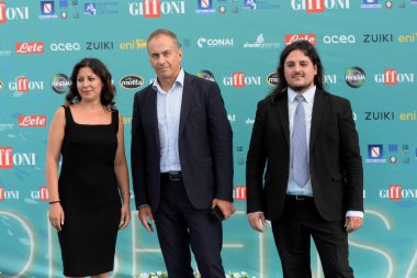 Giffoni Film Festivali 2023 'te Giffoni Valle Piana, İtalya' da 22 Temmuz 2023 'te Giffoni Valle Piana' da Aldo Berlinguer, Rossella Lauro ve Josi Gerardo Della Ragione.