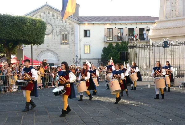 意大利泰加诺 2023年8月12日 中世纪节 与康斯坦萨公主共聚一堂 — 图库照片