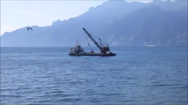 Time Lapse Paesaggio Marino Salerno Con Nave Industriale Sullo Sfondo — Video Stock