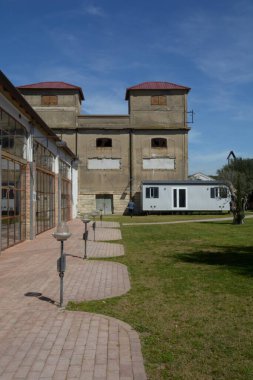 Borgo Cafasso 'daki Eski Tütün Fabrikası, Capaccio Paestum, İtalya, 5 Nisan 2024.