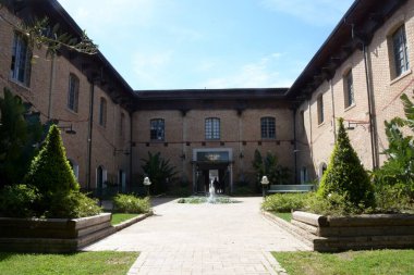 Borgo Cafasso 'daki Eski Tütün Fabrikası, Capaccio Paestum, İtalya, 5 Nisan 2024.