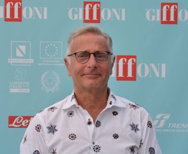 GIFFONI VALLE PIANA - 19 Temmuz 2024: Paolo Bonolis Giffoni Film Festivali 2024 - 19 Temmuz 2024 Giffoni Valle Piana, İtalya.