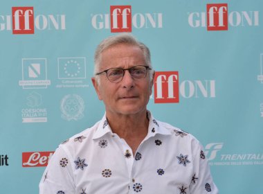 GIFFONI VALLE PIANA - 19 Temmuz 2024: Paolo Bonolis Giffoni Film Festivali 2024 - 19 Temmuz 2024 Giffoni Valle Piana, İtalya.