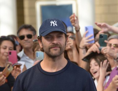 GIFFONI VALLE PIANA - 25 Temmuz 2024: Alessandro Borghi Giffoni Film Festivali 2024 - 25 Temmuz 2024 tarihinde Giffoni Valle Piana, İtalya.