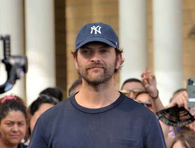 GIFFONI VALLE PIANA - 25 Temmuz 2024: Alessandro Borghi Giffoni Film Festivali 2024 - 25 Temmuz 2024 tarihinde Giffoni Valle Piana, İtalya.