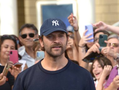 GIFFONI VALLE PIANA - 25 Temmuz 2024: Alessandro Borghi Giffoni Film Festivali 2024 - 25 Temmuz 2024 tarihinde Giffoni Valle Piana, İtalya.