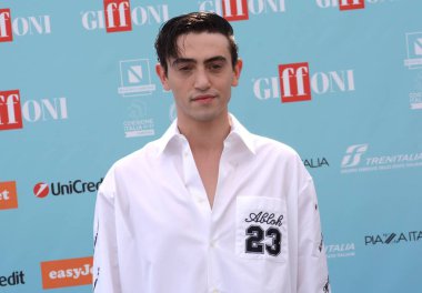 GiFFONI VALLE PİANA - 28 Temmuz 2024: Michele Bravi Giffoni Film Festivali 2024 - 28 Temmuz 2024 Giffoni Valle Piana, İtalya.