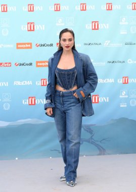 GIFFONI VALLE PIANA - 21 Temmuz 2024: Denise Capezza Giffoni Film Festivali 2024 - 21 Temmuz 2024 Giffoni Valle Piana, İtalya.