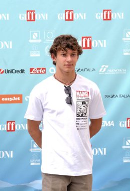 GIFFONI VALLE PIANA - 23 Temmuz 2024: Andrea Kimi Antonelli Giffoni Film Festivali 2024 - 23 Temmuz 2024 Giffoni Valle Piana, İtalya.