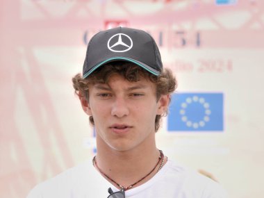 GIFFONI VALLE PIANA - 23 Temmuz 2024: Andrea Kimi Antonelli Giffoni Film Festivali 2024 - 23 Temmuz 2024 Giffoni Valle Piana, İtalya.