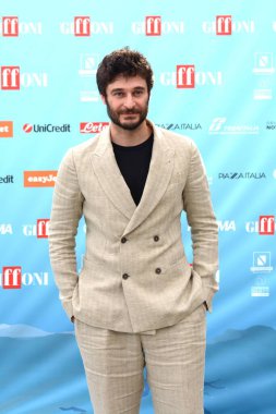 GIFFONI VALLE PIANA - 23 Temmuz 2024: Giffoni Film Festivali 'nde Lino Guanciale - 23 Temmuz 2024 Giffoni Valle Piana, İtalya.