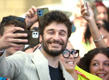 GIFFONI VALLE PIANA - 23 Temmuz 2024: Giffoni Film Festivali 'nde Lino Guanciale - 23 Temmuz 2024 Giffoni Valle Piana, İtalya.