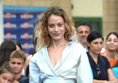 GiFFONI VALLE PİANA - 23 Temmuz 2024: Giffoni Film Festivali 'nde Gaia Messerklinger - 23 Temmuz 2024 Giffoni Valle Piana, İtalya.