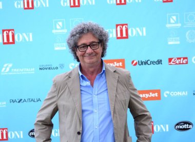 GIFFONI VALLE PIANA - 25 Temmuz 2024: Giffoni Film Festivali 'nde Riccardo Cucchi - 25 Temmuz 2024 Giffoni Valle Piana, İtalya.