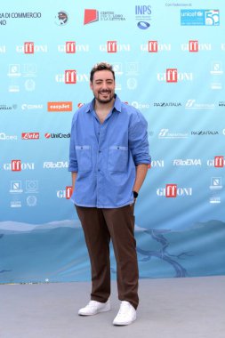 GIFFONI VALLE PIANA - 26 Temmuz 2024: Giffoni Film Festivali 'nde Ciro Priello - 26 Temmuz 2024 Giffoni Valle Piana, İtalya.