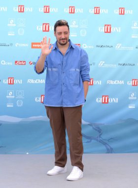 GIFFONI VALLE PIANA - 26 Temmuz 2024: Giffoni Film Festivali 'nde Ciro Priello - 26 Temmuz 2024 Giffoni Valle Piana, İtalya.