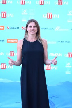 GIFFONI VALLE PIANA - 26 Temmuz 2024: Katia Serra Giffoni Film Festivali 2024 - 26 Temmuz 2024 Giffoni Valle Piana, İtalya.