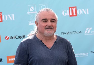 GIFFONI VALLE PIANA - 27 Temmuz 2024: Edoardo Massieri Giffoni Film Festivali 2024 - 27 Temmuz 2024 Giffoni Valle Piana, İtalya.