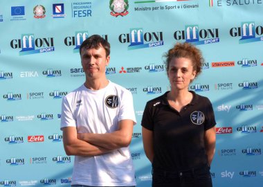 GIFFONI VALLE PIANA - 25 Temmuz 2024: Matthias Moretti ve Francesca Lunghi Giffoni Film Festivali 2024 - 25 Temmuz 2024 tarihinde Giffoni Valle Piana, İtalya.