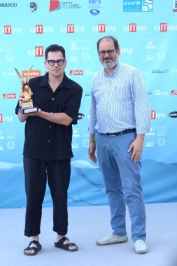 GIFFONI VALLE PİANA - 25 Temmuz 2024: Jonathan Wang ve Andrea Romeo Giffoni Film Festivali 2024 - 25 Temmuz 2024 Giffoni Valle Piana, İtalya.