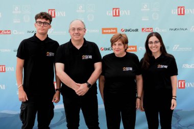 GIFFONI VALLE PIANA - 22 Temmuz 2024: Francesco Zanchi, Vincenzo Di Bella, Lucia Giglio ve Lorenza Cannistraro Giffoni Film Festivali 2024 - 22 Temmuz 2024 tarihinde Giffoni Valle Piana, İtalya.