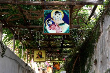 İtalya: Positano, Amalfi Sahili şehir manzarası, 10 Kasım 2024.