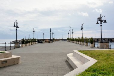 İtalya: Maiori kentsel manzarası, Amalfi kıyıları, 2 Aralık 2024.