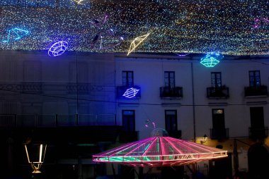 İtalya: The Luci d 'Artista, Noel Işıkları Şovu, 10 Aralık 2024.