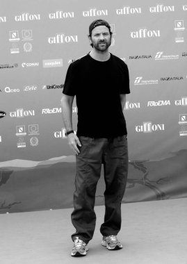 GIFFONI VALLE PIANA - 25 Temmuz 2024: Alessandro Borghi Giffoni Film Festivali 2024 - 25 Temmuz 2024 tarihinde Giffoni Valle Piana, İtalya.