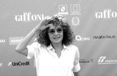 GIFFONI VALLE PIANA - 28 Temmuz 2024: Valeria Golino Giffoni Film Festivali 2024 - 28 Temmuz 2024 Giffoni Valle Piana, İtalya.