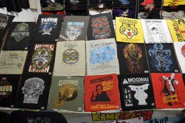 NAPLES, ITALY - Comicon 2025: Uluslararası Pop Kültür Festivali Tecrübesi, Napoli, İtalya 'da çizgi roman, animasyon ve oyun dünyasının canlı dünyası, 1 Mayıs 2025