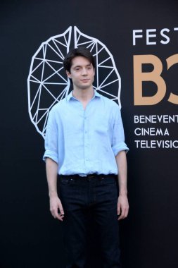 BENEVENTO, İtalya - 25 Haziran 2025: Elia Nuzzolo, Benevento Sinema ve Televizyon Festivali 2025, Benevento, İtalya. 