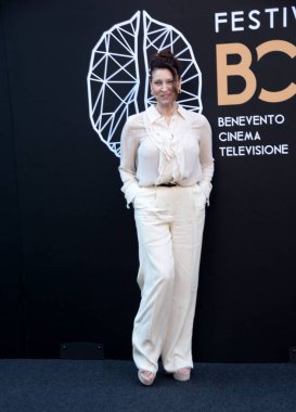 BENEVENTO, İtalya - 25 Haziran 2025 'te İtalya' nın Benevento kentinde düzenlenen BCT Benevento Sinema ve Televizyon Festivali 2025 'e katıldı.. 