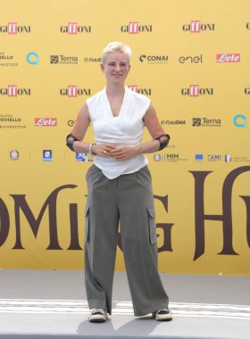 GIFFONI VALLE PIANA - 17 Temmuz 2025: Bebe Vio Giffoni Film Festivali 2025 - 17 Temmuz 2025 tarihinde Giffoni Valle Piana, İtalya.