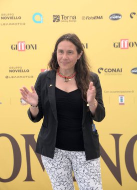 GIFFONI VALLE PIANA - 21 Temmuz 2025: Alessandra Locatelli, Engelliler Bakanı, Giffoni Film Festivali 2025 - 21 Temmuz 2025 tarihinde, Giffoni Valle Piana, İtalya.