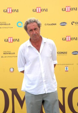 GiFFONI VALİNA PİANA - 23 Temmuz 2025: Paolo Sorrentino Giffoni Film Festivali 2025 - 23 Temmuz 2025 tarihinde Giffoni Valle Piana, İtalya.