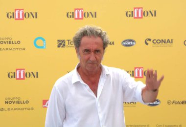 GiFFONI VALİNA PİANA - 23 Temmuz 2025: Paolo Sorrentino Giffoni Film Festivali 2025 - 23 Temmuz 2025 tarihinde Giffoni Valle Piana, İtalya.