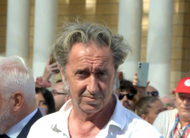 GiFFONI VALİNA PİANA - 23 Temmuz 2025: Paolo Sorrentino Giffoni Film Festivali 2025 - 23 Temmuz 2025 tarihinde Giffoni Valle Piana, İtalya.