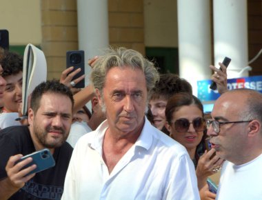 GiFFONI VALİNA PİANA - 23 Temmuz 2025: Paolo Sorrentino Giffoni Film Festivali 2025 - 23 Temmuz 2025 tarihinde Giffoni Valle Piana, İtalya.