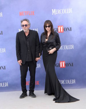 GiFFONI VALİNA PİANA - 25 Temmuz 2025: Tim Burton ve Monica Bellucci, Giffoni Film Festivali 2025 - 25 Temmuz 2025 tarihinde Giffoni Valle Piana, İtalya 'da.