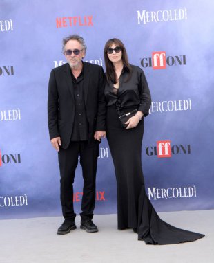 GiFFONI VALİNA PİANA - 25 Temmuz 2025: Tim Burton ve Monica Bellucci, Giffoni Film Festivali 2025 - 25 Temmuz 2025 tarihinde Giffoni Valle Piana, İtalya 'da.