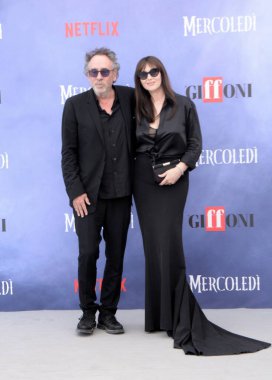 GiFFONI VALİNA PİANA - 25 Temmuz 2025: Tim Burton ve Monica Bellucci, Giffoni Film Festivali 2025 - 25 Temmuz 2025 tarihinde Giffoni Valle Piana, İtalya 'da.