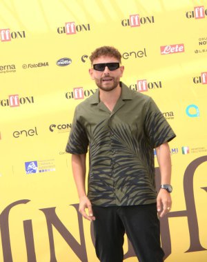 GIFFONI VALLE PIANA - 25 Temmuz 2025 Rocco Pagliarulo diğer adıyla Rocco Hunt 25 Temmuz 2025 'te Giffoni Valle Piana, İtalya' da Giffoni Film Festivali 'ne katıldı..