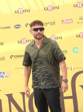 GIFFONI VALLE PIANA - 25 Temmuz 2025 Rocco Pagliarulo diğer adıyla Rocco Hunt 25 Temmuz 2025 'te Giffoni Valle Piana, İtalya' da Giffoni Film Festivali 'ne katıldı..