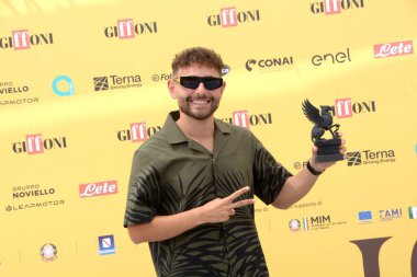 GIFFONI VALLE PIANA - 25 Temmuz 2025 Rocco Pagliarulo diğer adıyla Rocco Hunt 25 Temmuz 2025 'te Giffoni Valle Piana, İtalya' da Giffoni Film Festivali 'ne katıldı..